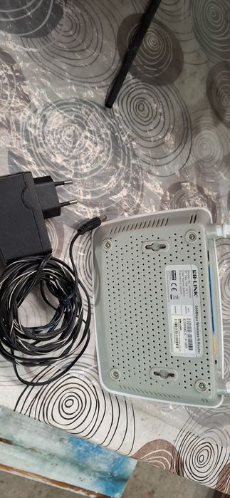 Vând router wirelss