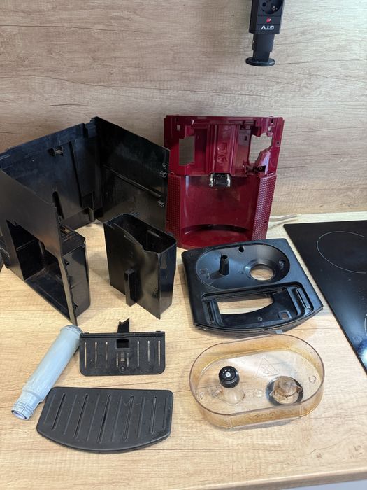 Dezmembrez Espressor automat KRUPS espresseria EA816570 EA816B piese