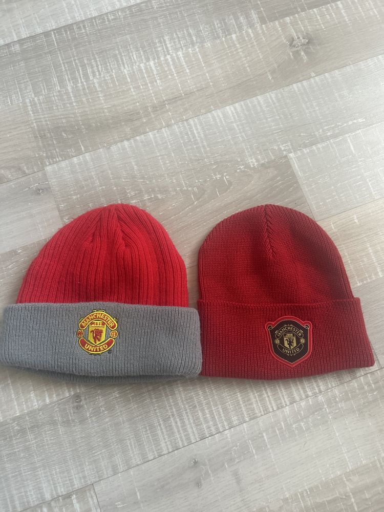 Manchester United шапки,чорапи и ръкавици