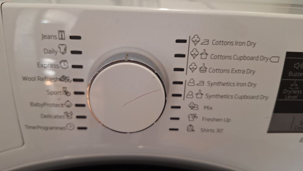 Продавам сушилня Беко