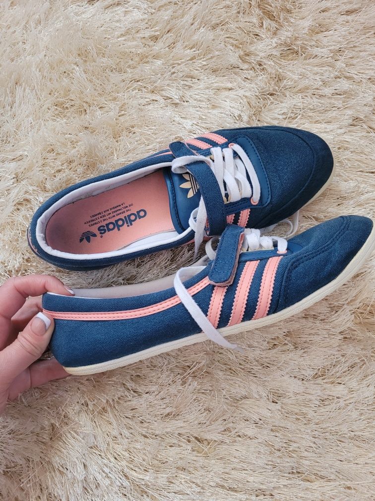 Adidas mărime 40!