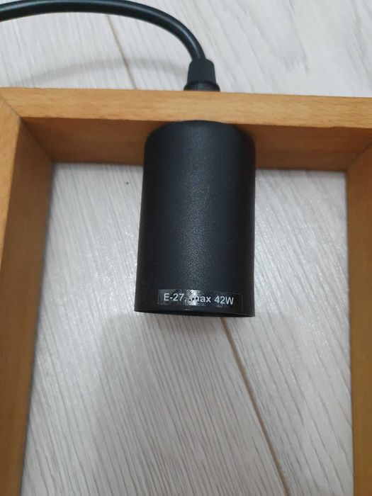 Lustra din lemn 1bec