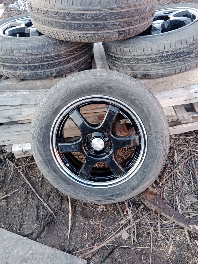Продам летные шины с дисками