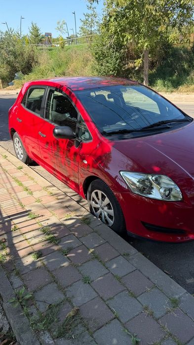 Toyota Auris inmatriculata pe firma, set cauciucuri iarna inclus