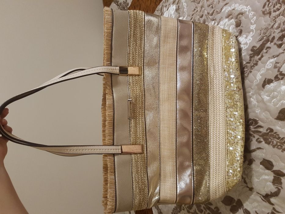 Geanta aurie River Island