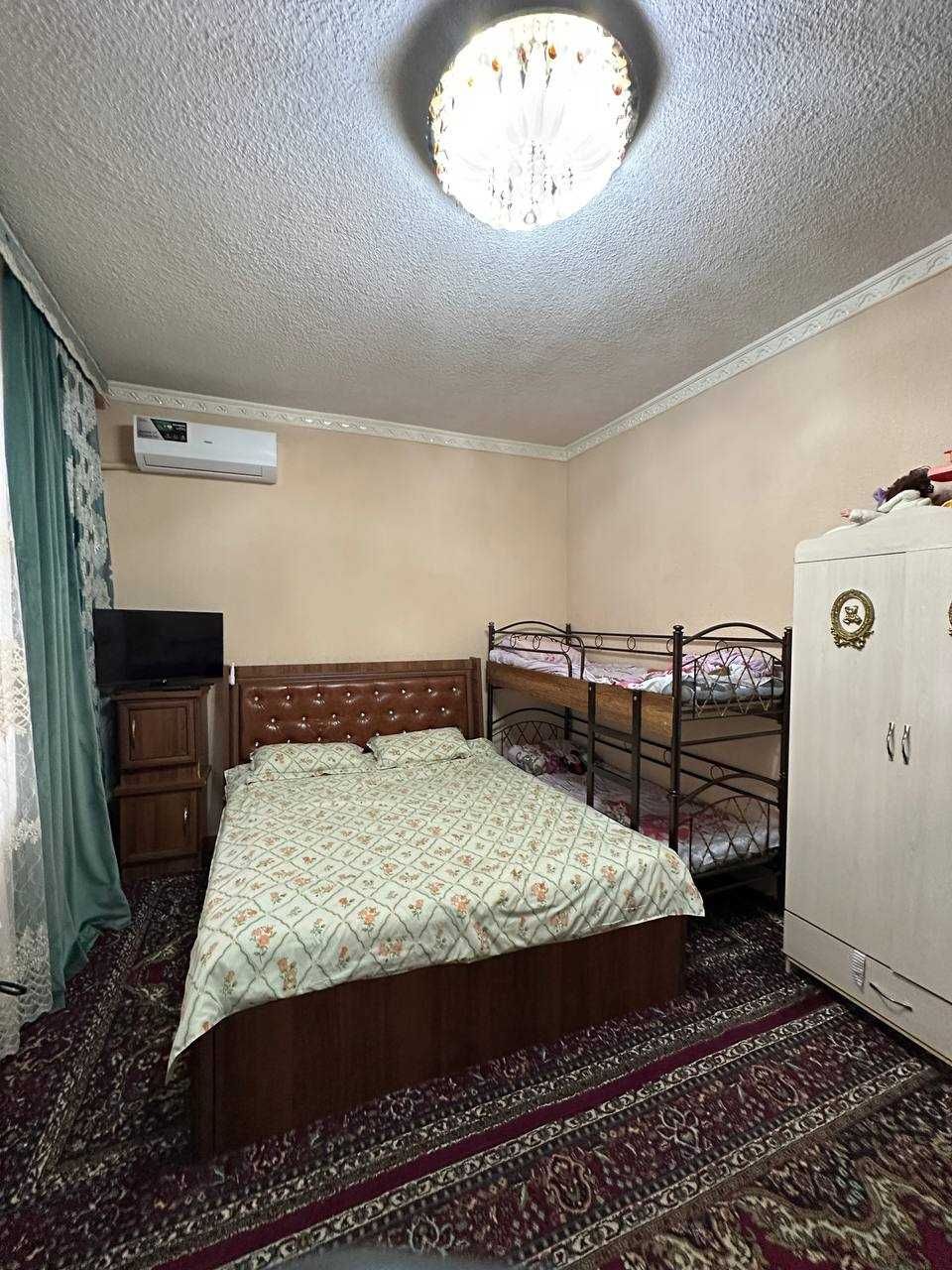 Учаска сотилади Шахристон куча 17 гор больница оркасида 3.8 сот 7та