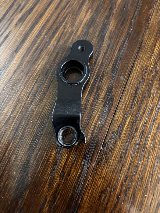 Ухо за рамка Saracen Myst 2017