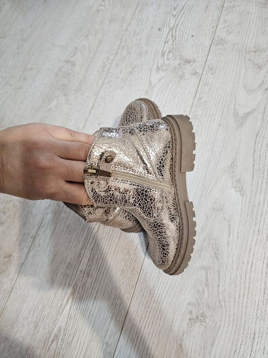 Marimea 26, piele interior exterior, geox si crocs