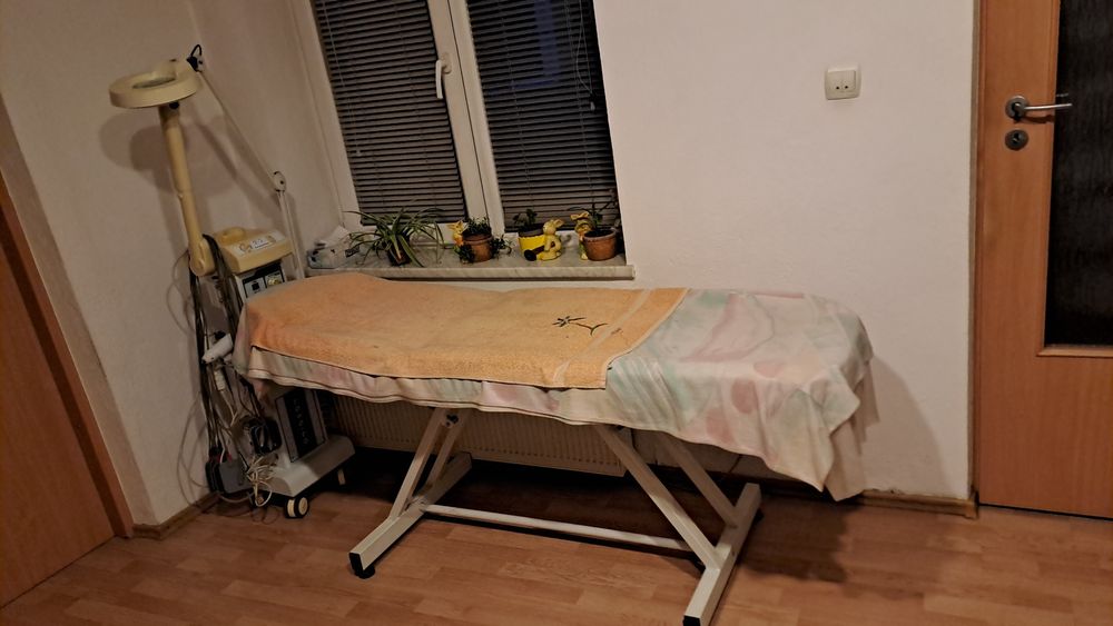 Combina cosmetica ROWE  Robo Beauty cu 13 functii