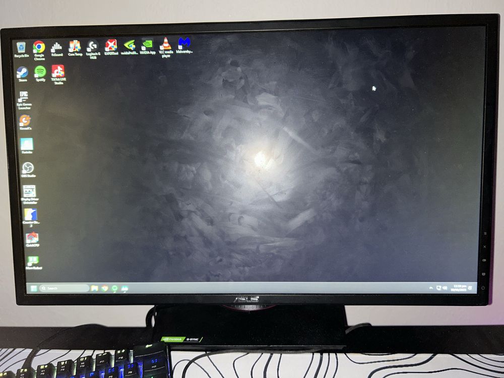 asus 165hz G SYNC