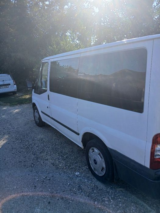 Avand Ford transit, 9 locuri!!!