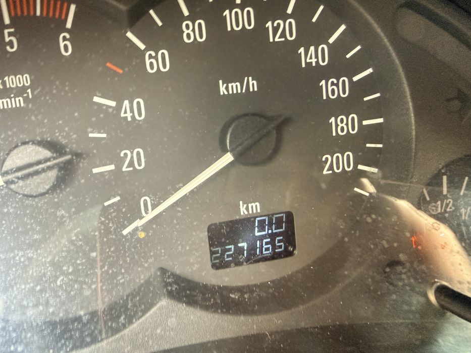 Opel corsa din 2001 in stare de functionare