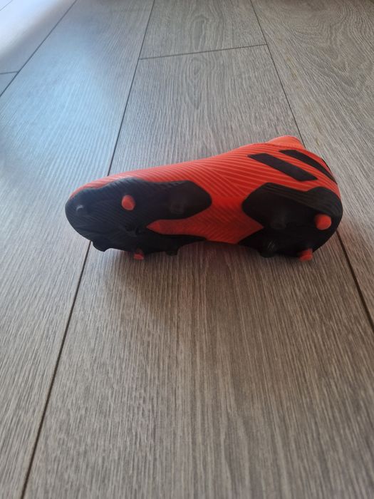 Ghete fotbal copii, Adidas Nemesis 28