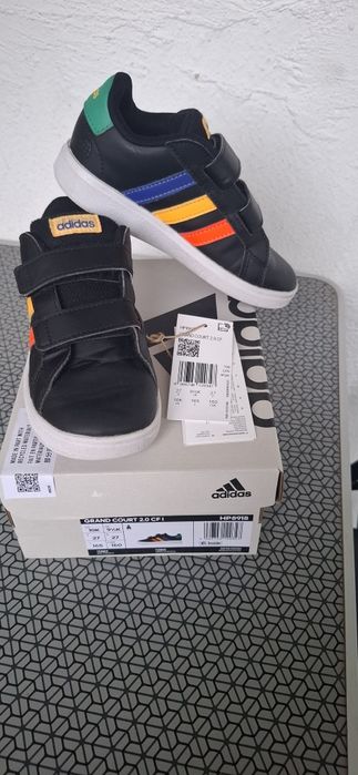 Адидас кожени обувки