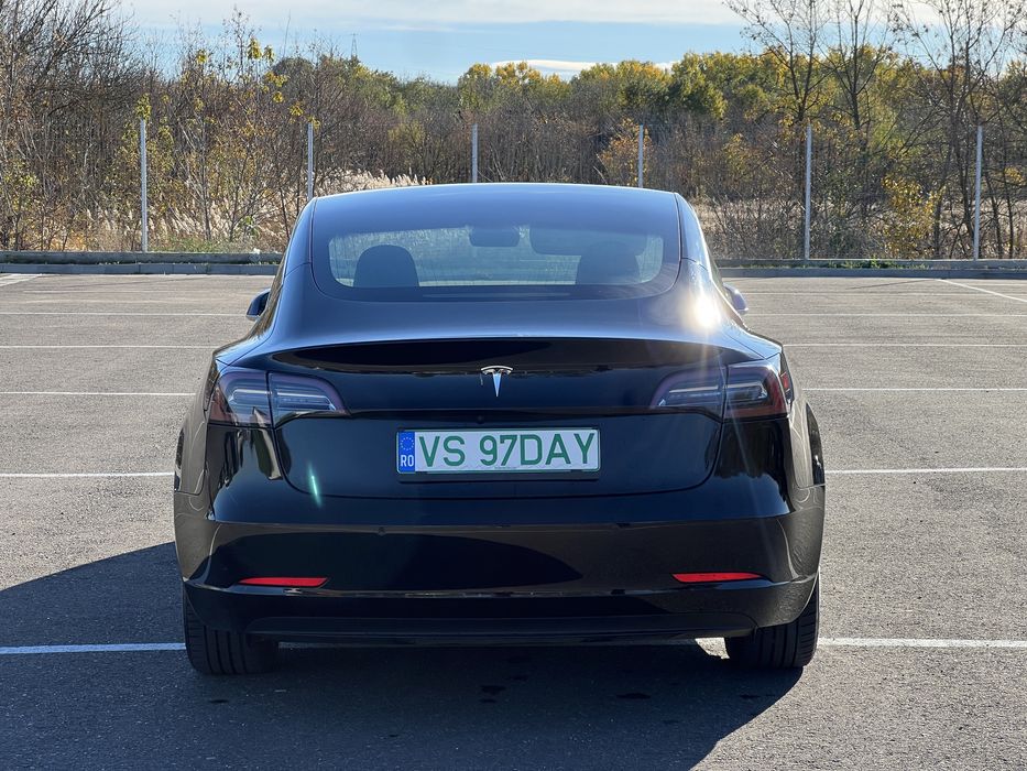 Tesla Model 3 Standard Range Plus