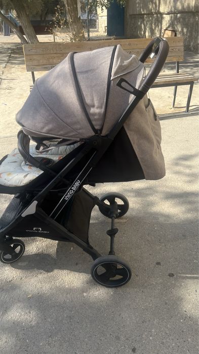 Коляска прогулочная