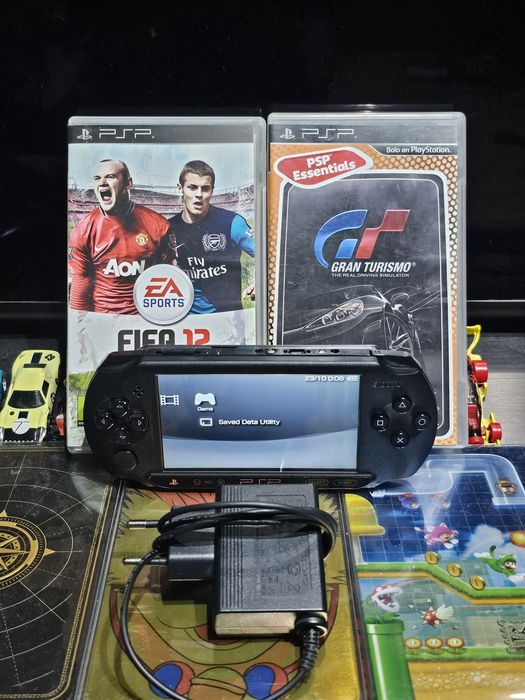Psp e1004 street + 2 jocuri