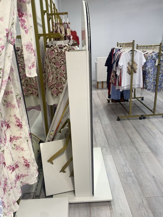 Зеркало на колесах