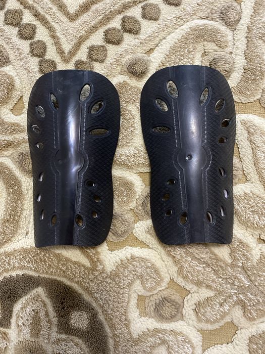 Щитки для Футбола