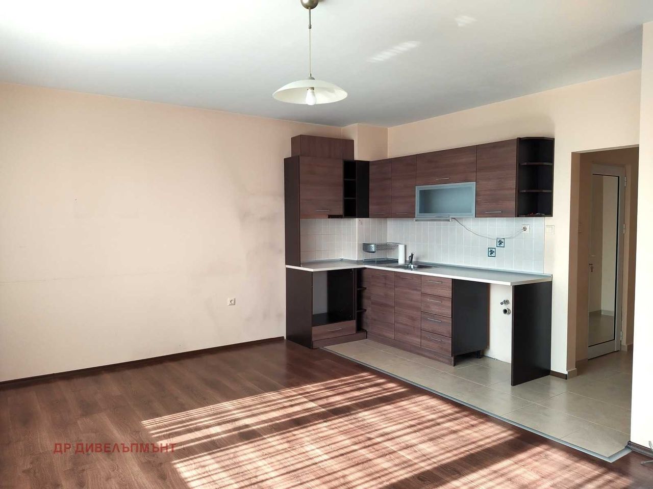 Дава се под наем Двустаен апартамент в София, Левски - 67 кв.м за 331.5 € - Снимка #1