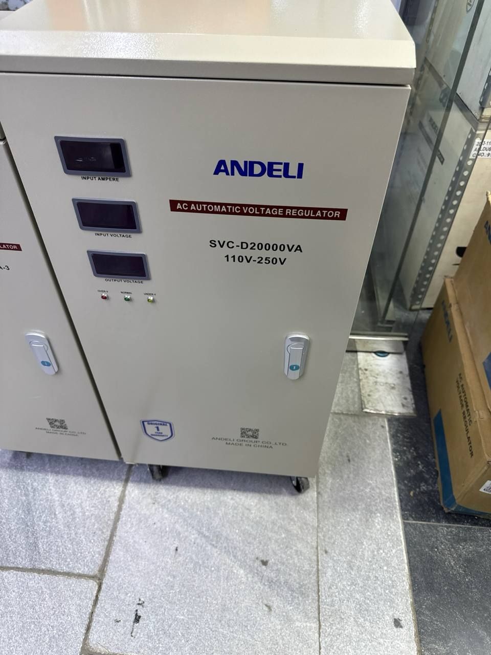 Стабилизатор ANDELI SVC 20000VA 110-250V с Qr - кодом  оригинал