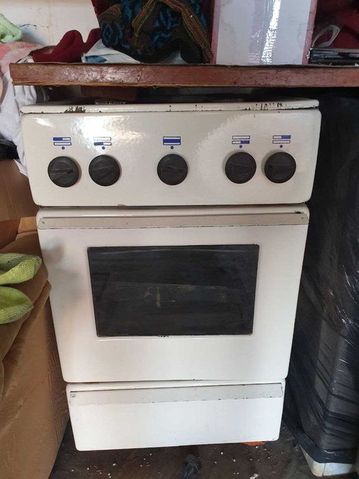 Газовая плита б.у в рабочем состоянии