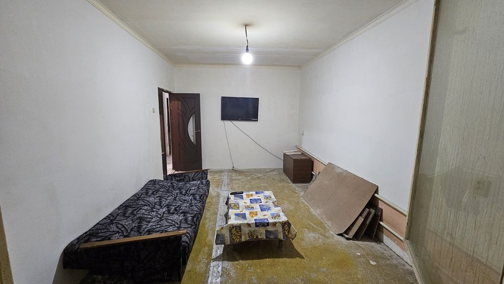 2 xonali 1 etajda oldi orqa agaroy garajlariga ega bo'gan 77 seriali