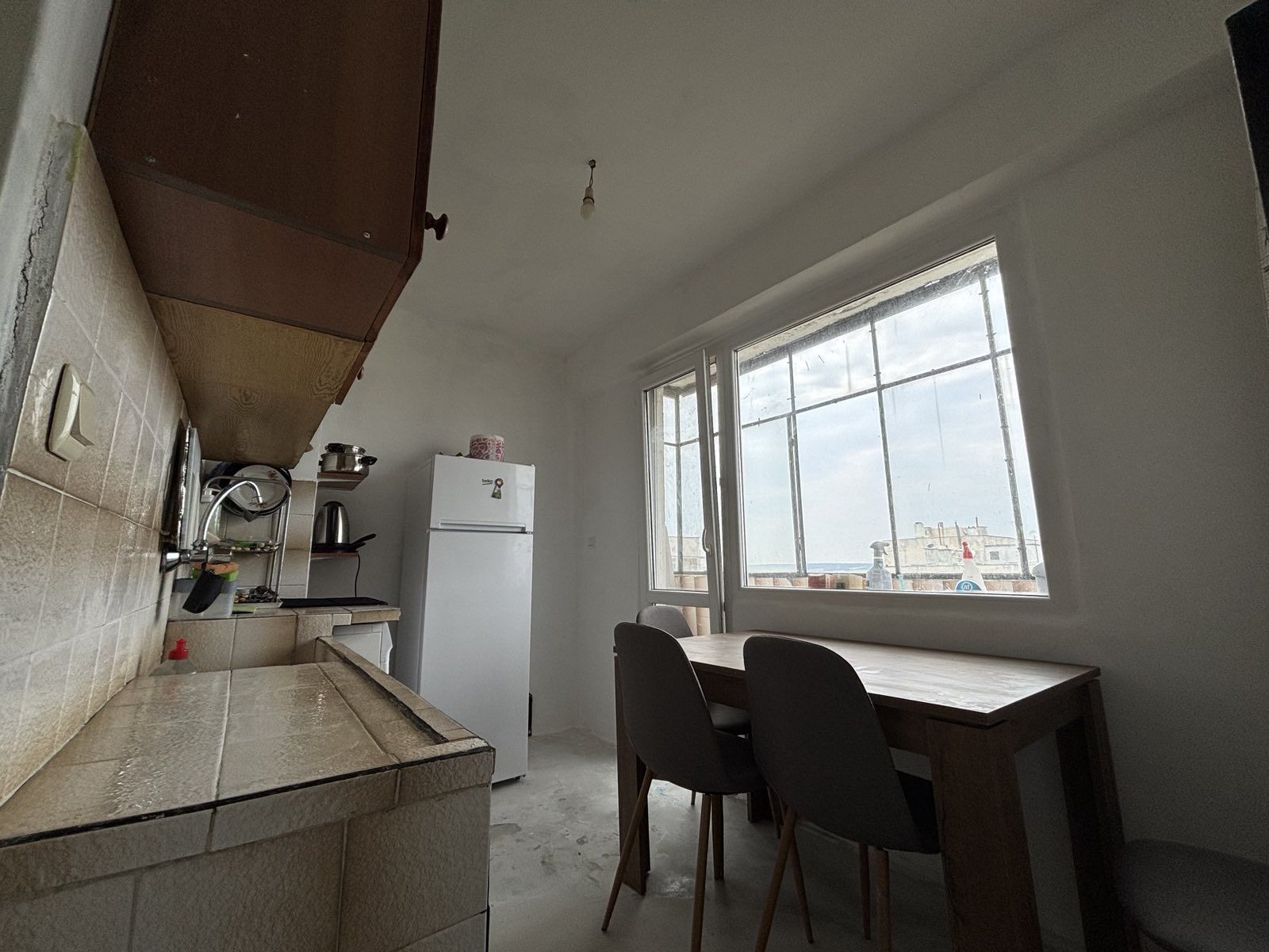 Продава се двустаен апартамент 64кв.м