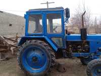 Трактор МТЗ 80    1996 йил ишлаб чикарилган  рул гедирав сотилади