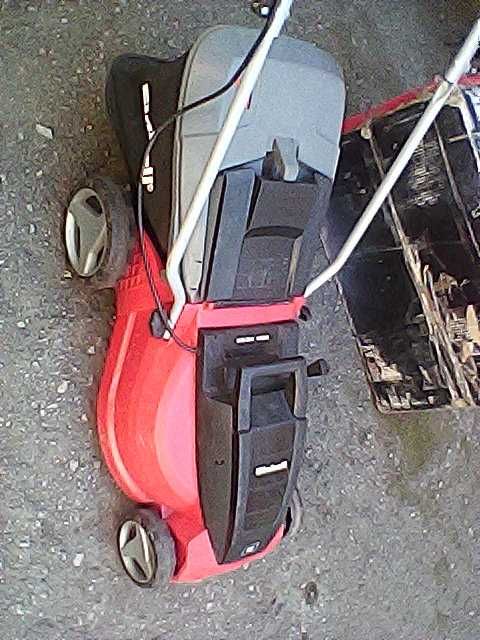 Неизползвана електрическа косачка EINHELL GC-EM 1536