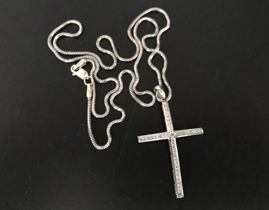 Vand pandantiv din aur alb de 18 k, cruce diamante