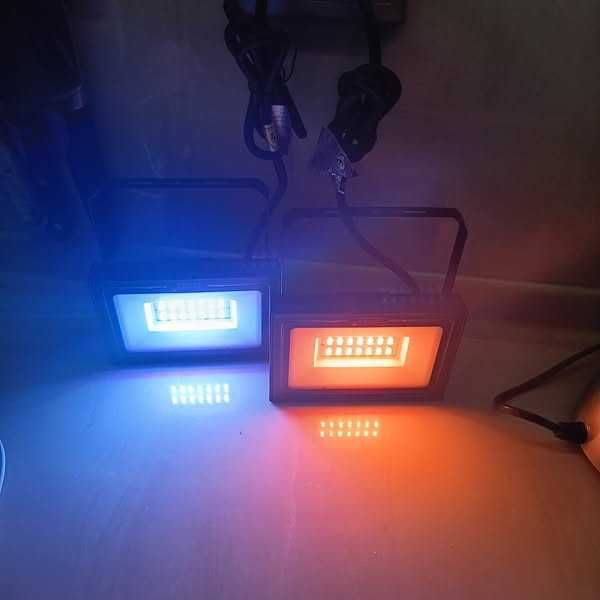 НОВИ! RGB прожектори 25W с дистанционно, 10 цвята, IP66, 2 бр