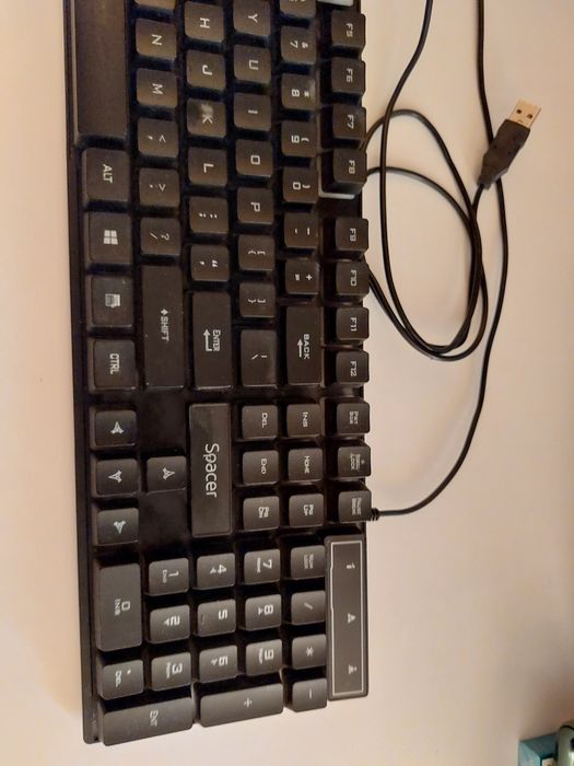 Tastatura Spacer