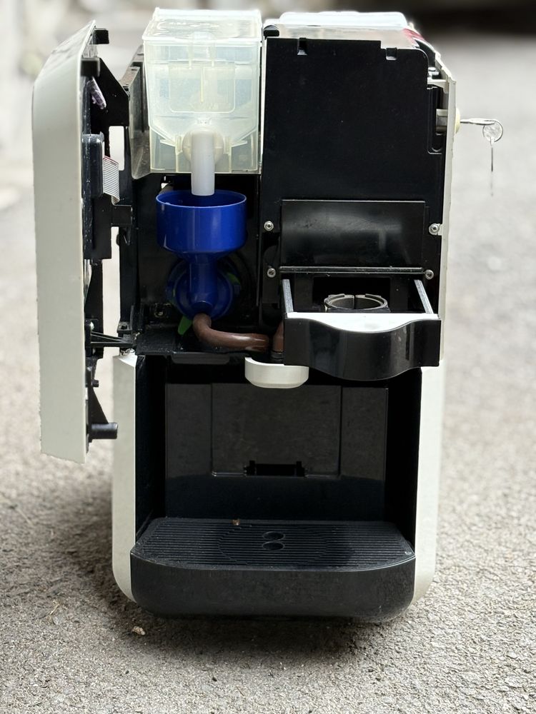 За части! Lavazza point EP 2500