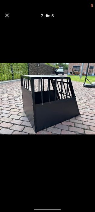 Vând sau schimb cu diverse cușcă dubla și simplă de transport câini