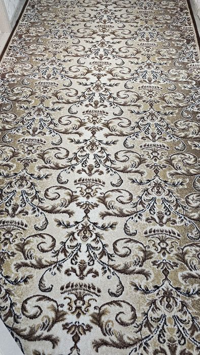 Продам ковровую дорожку 438см×178см