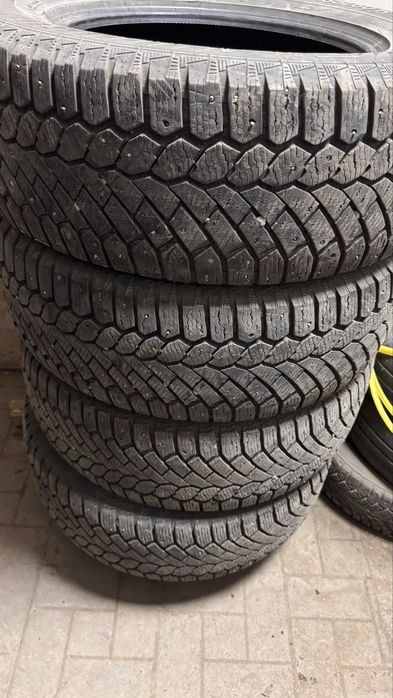 Продам покришка R18