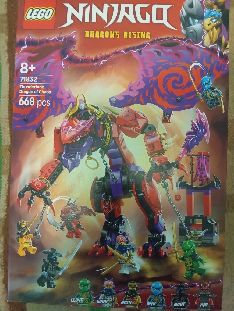 Vând lego Ninjago