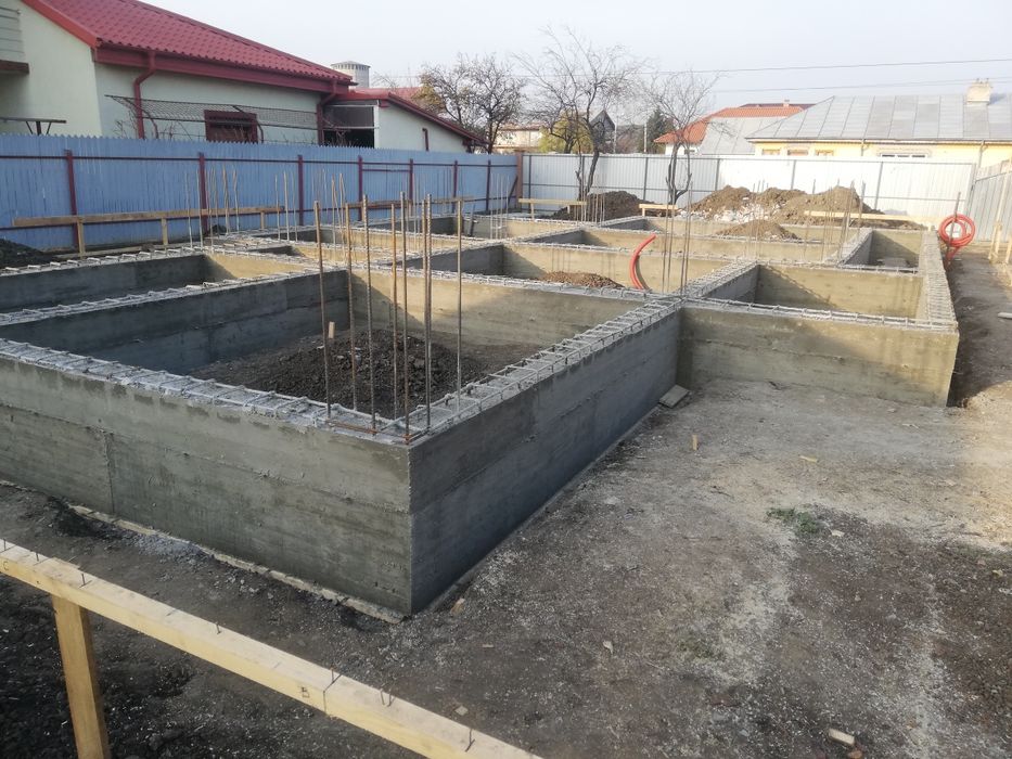 S. C. Constructii case la cheie/gri, amenajari