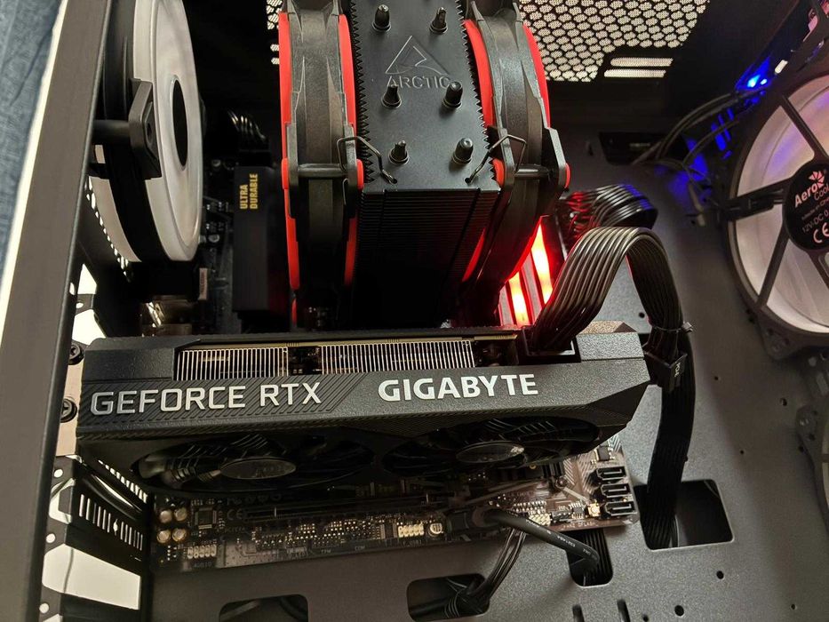 Gaming PC Ryzen 5600 RTX 3060 + AOC 32" 240 Hz + mini PC