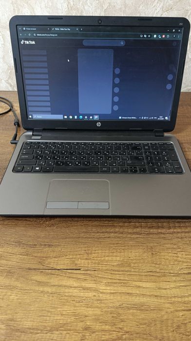 Noutbook HP 64 raz, windows 10