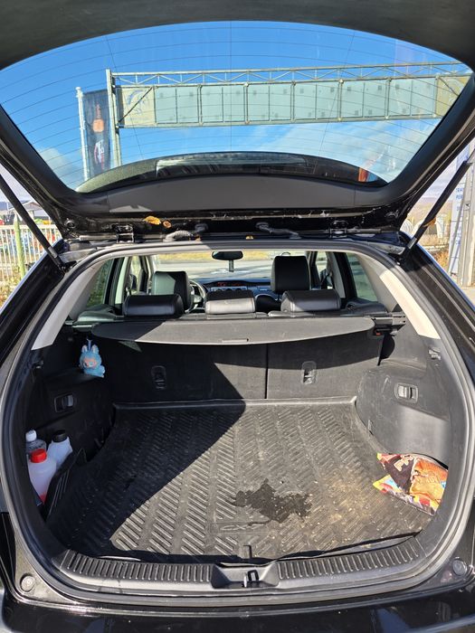 Vând sau schimb Mazda CX-7