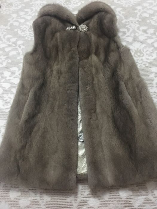 Vesta blana naturala de vizon de Danemarca
