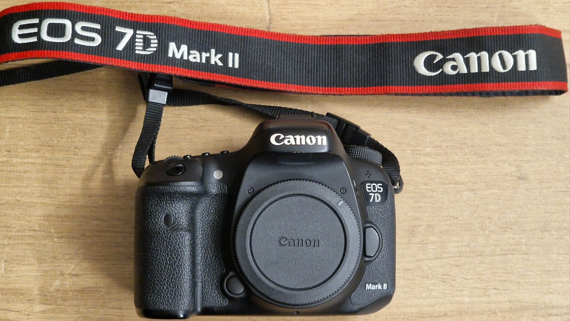 Canon 7D mk2 in stare foarte bună