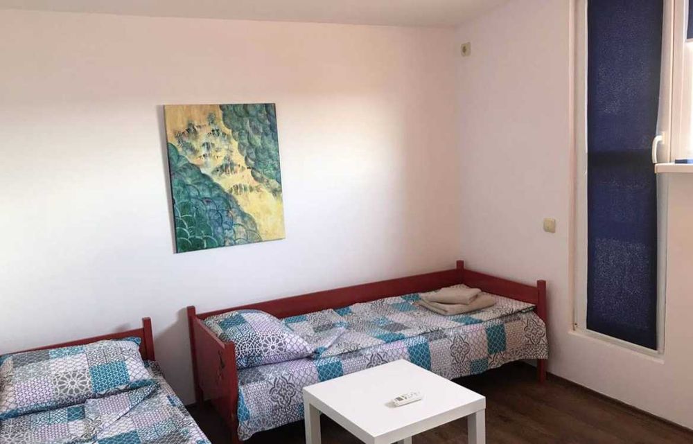 Дава се под наем Тристаен апартамент в Бургас, Център - 65 кв.м за 459 € - Снимка #3