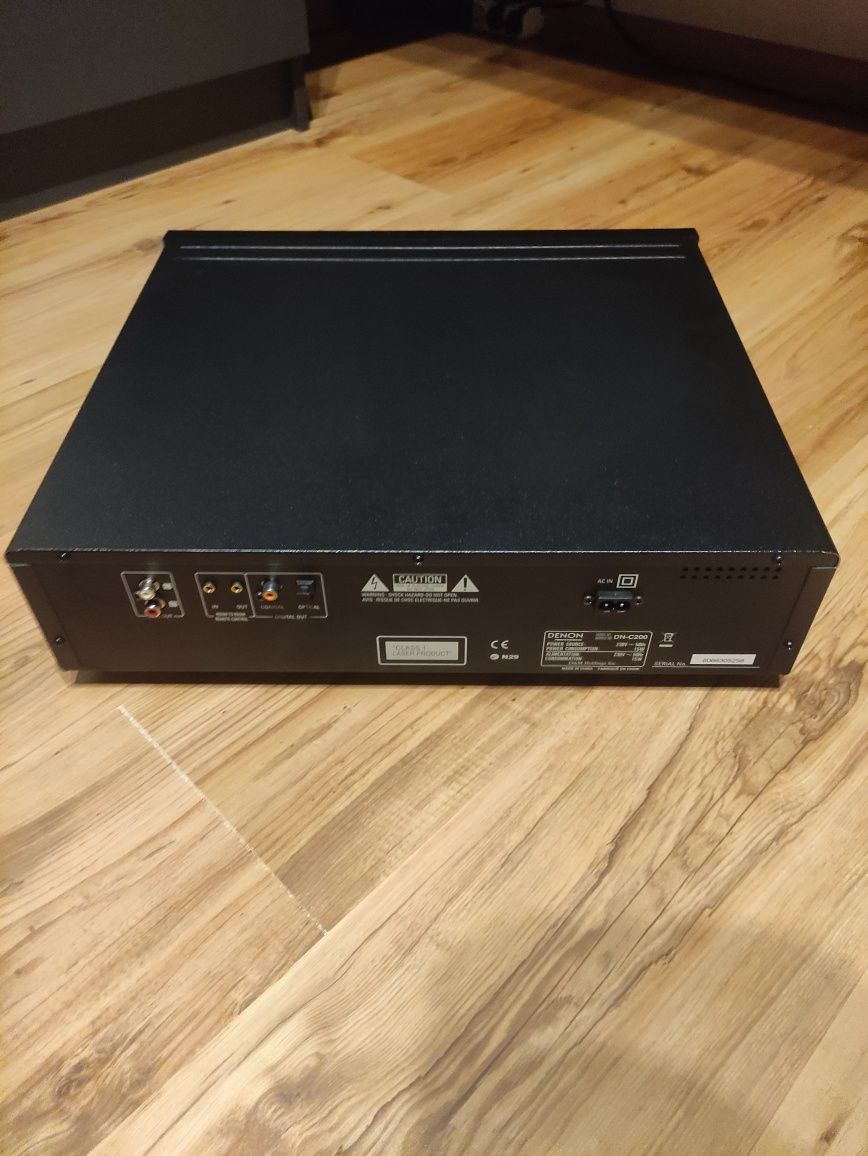 Професионален CD Changer DENON DN-C200