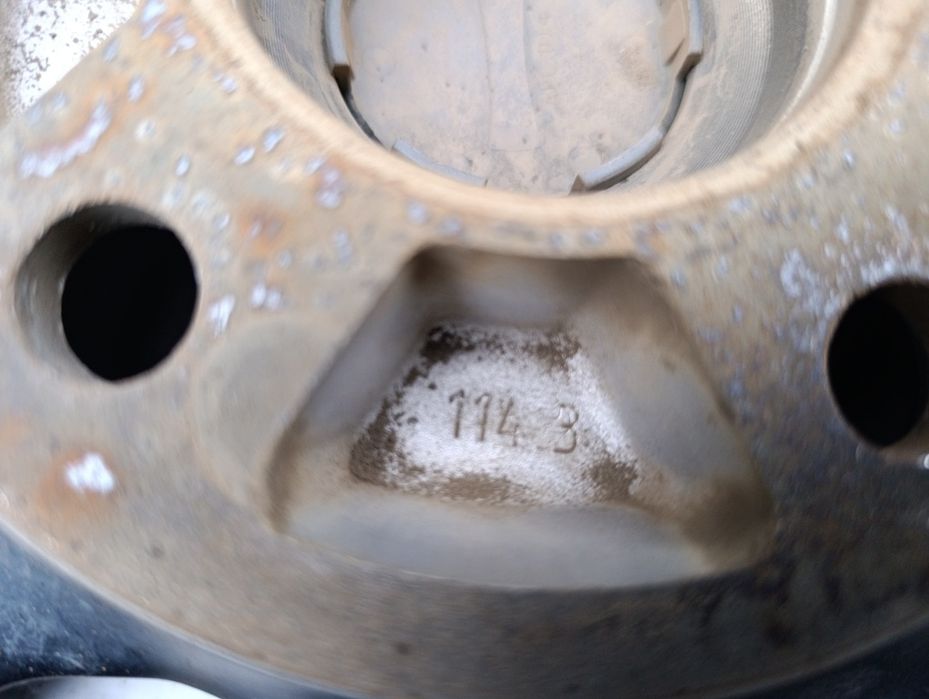 Почти новый диски