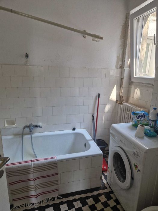 Garsoniera Piata Romana