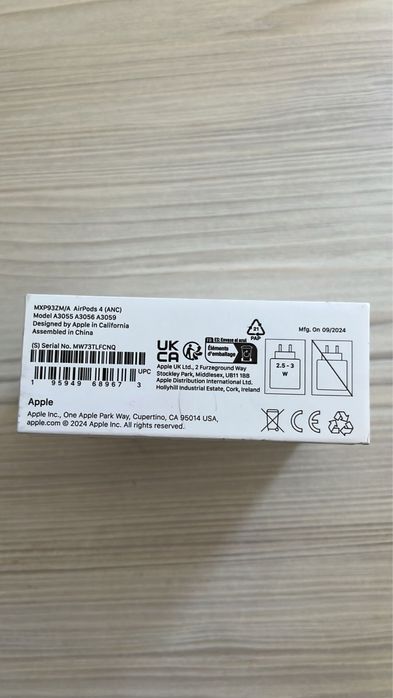 Casti apple airpods 4 noise cancelation