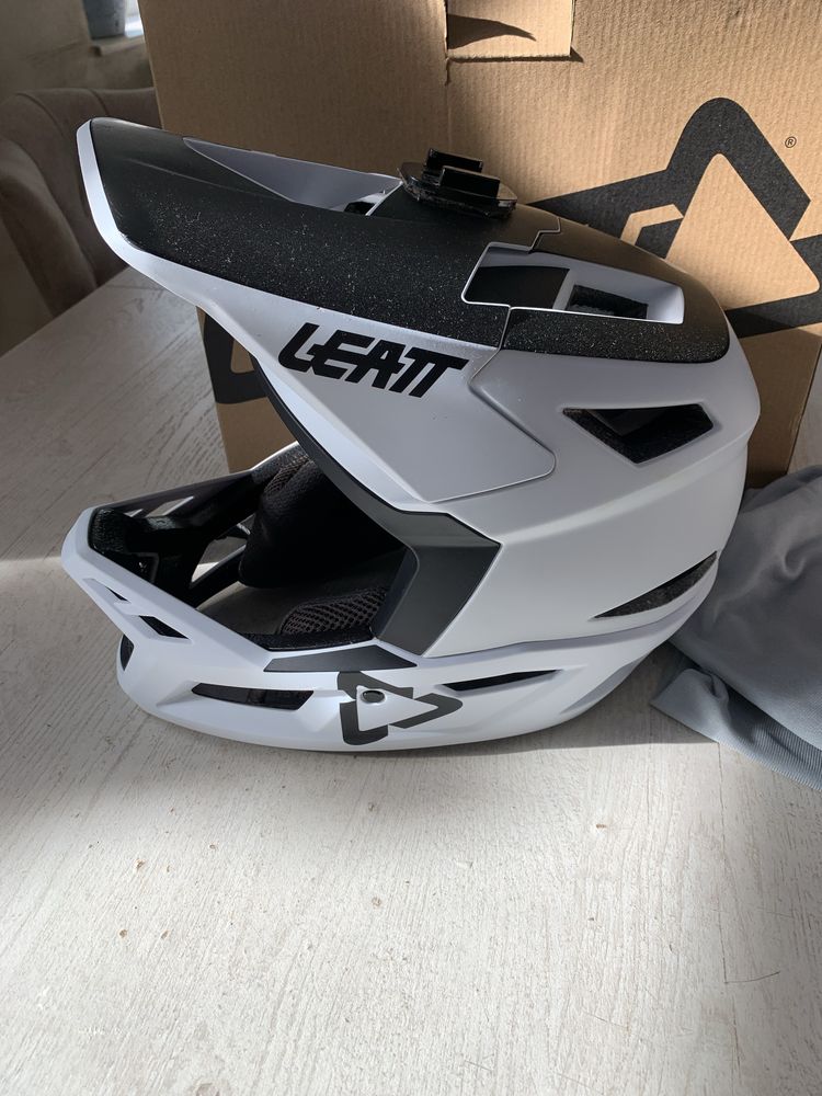 Каска Leatt M DH